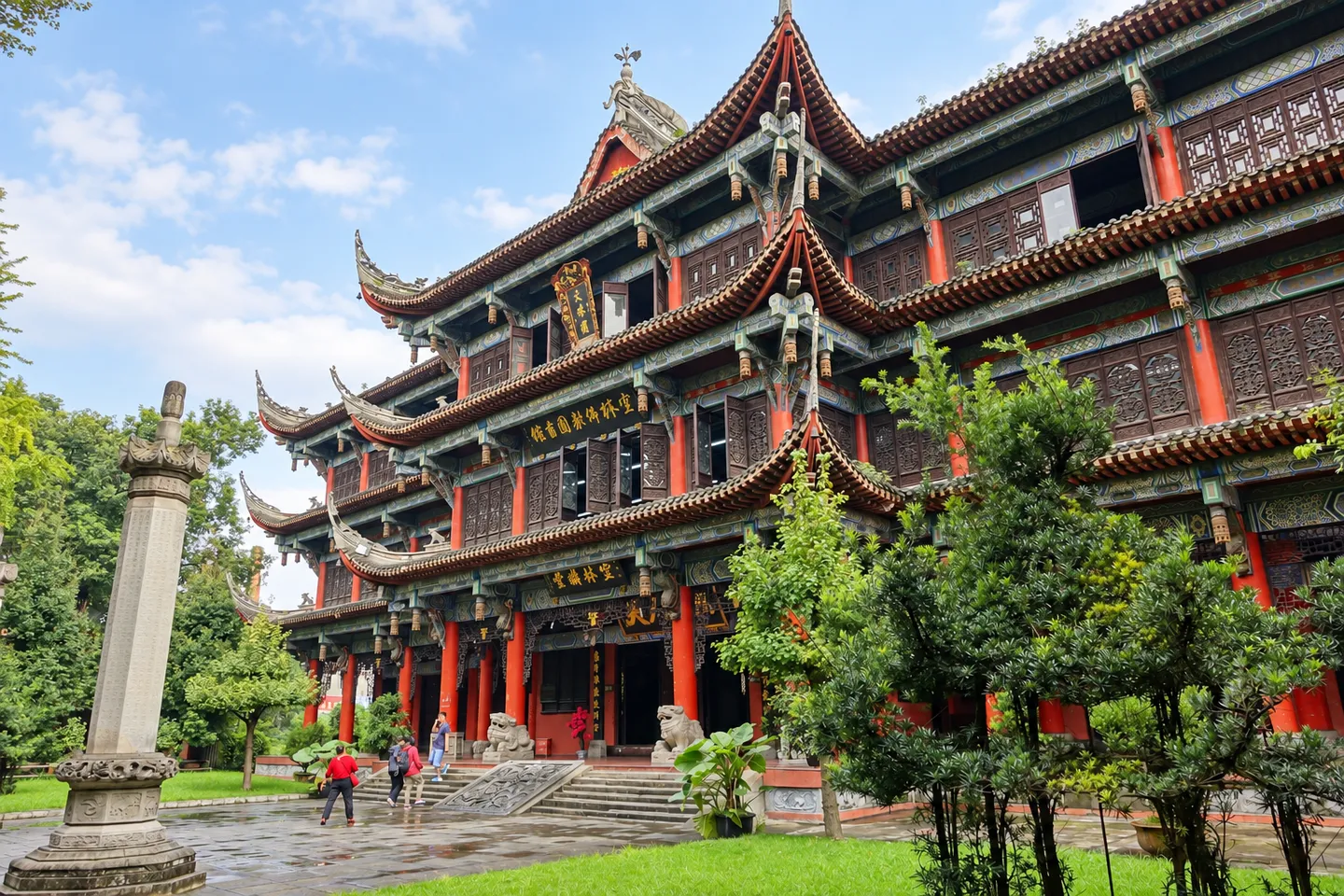 Main hall of Wenshu Monastery in Chengdu